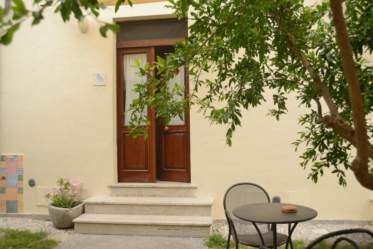 Casa Del Geco Bed and Breakfast Πέστουμ Εξωτερικό φωτογραφία